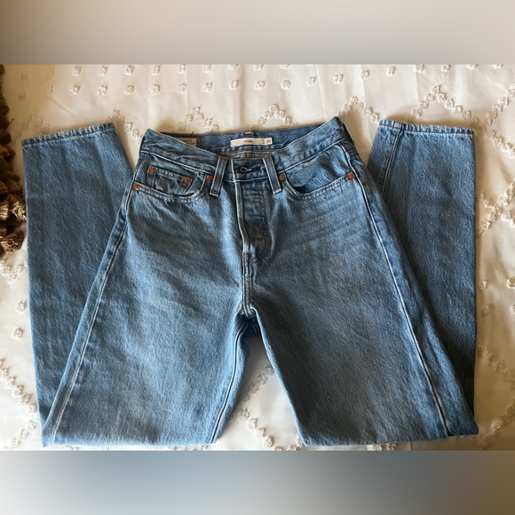 VINTAGE Levi’s Wedgie Jeans - Picture 2 of 11